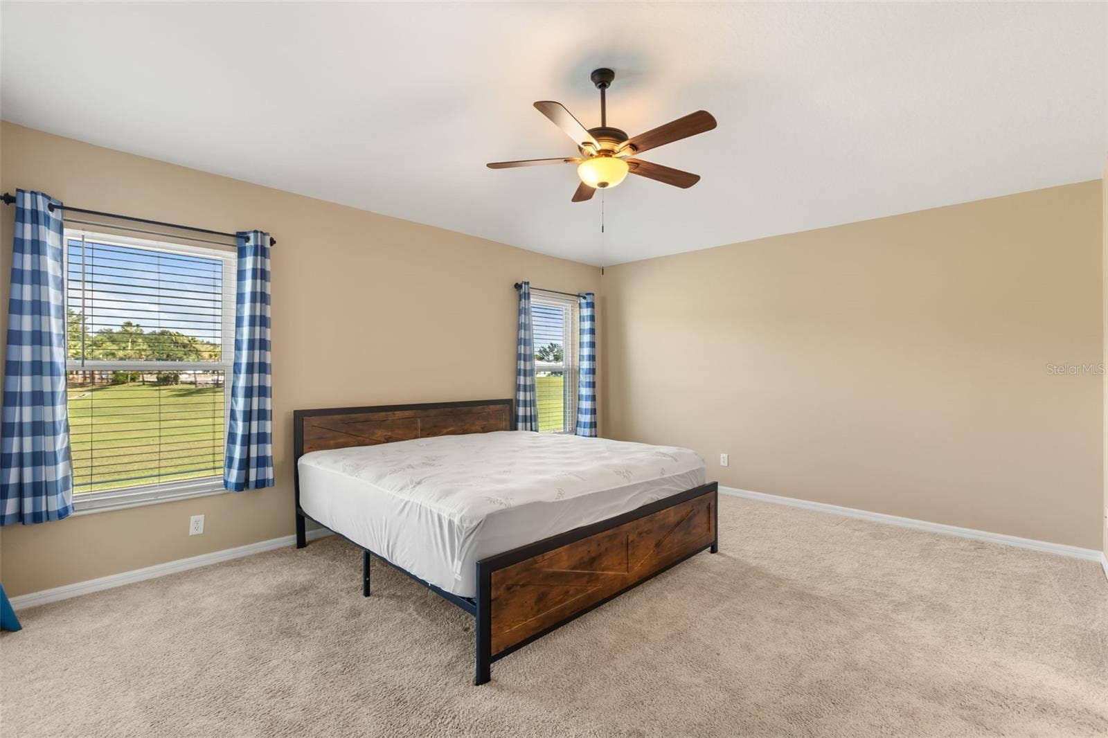 4991 PORTSMOUTH STREET, Tavares, FL 32778