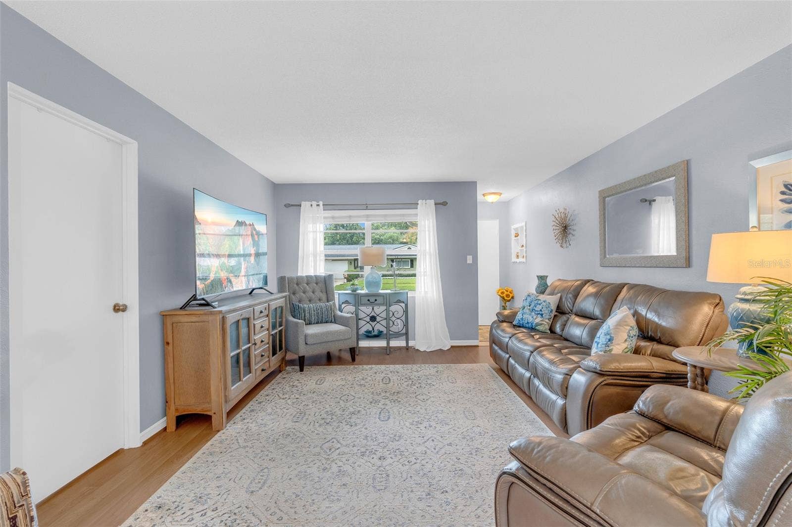 2221 E HARDING ST, Orlando, FL 32806 2221 E HARDING ST, Orlando, FL 32806