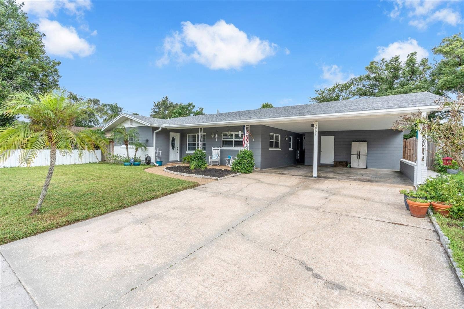 2221 E HARDING ST, Orlando, FL 32806 2221 E HARDING ST, Orlando, FL 32806