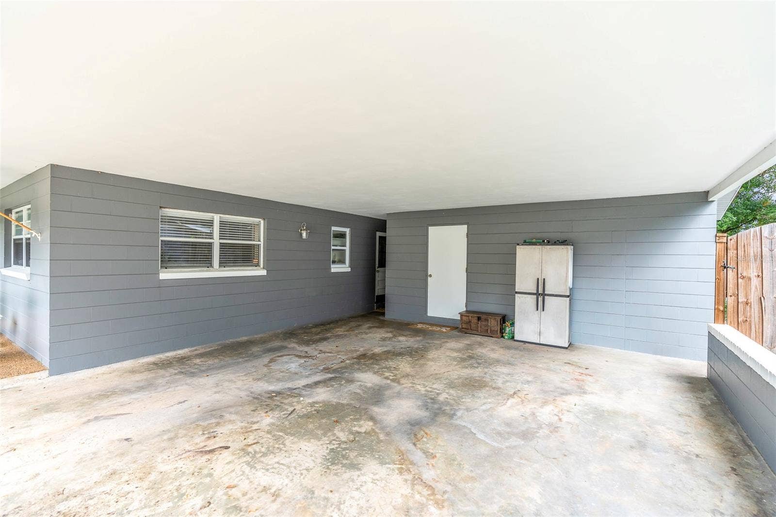 2221 E HARDING ST, Orlando, FL 32806 2221 E HARDING ST, Orlando, FL 32806