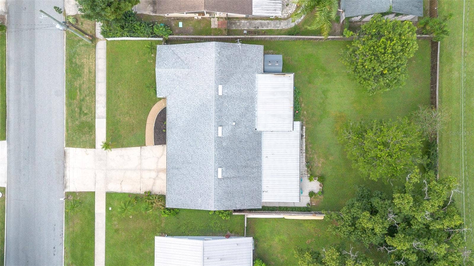2221 E HARDING ST, Orlando, FL 32806 2221 E HARDING ST, Orlando, FL 32806