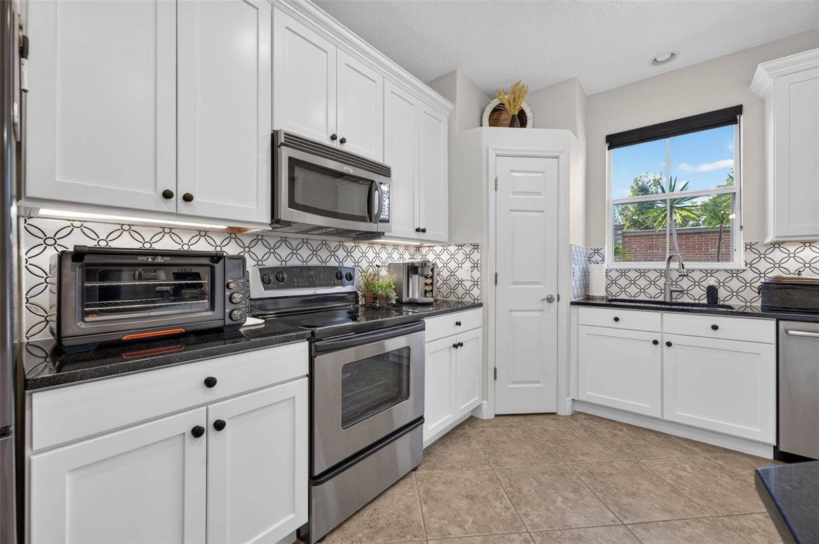 1357 BENEVOLENT STREET, Maitland, FL 32751 1357 BENEVOLENT STREET, Maitland, FL 32751