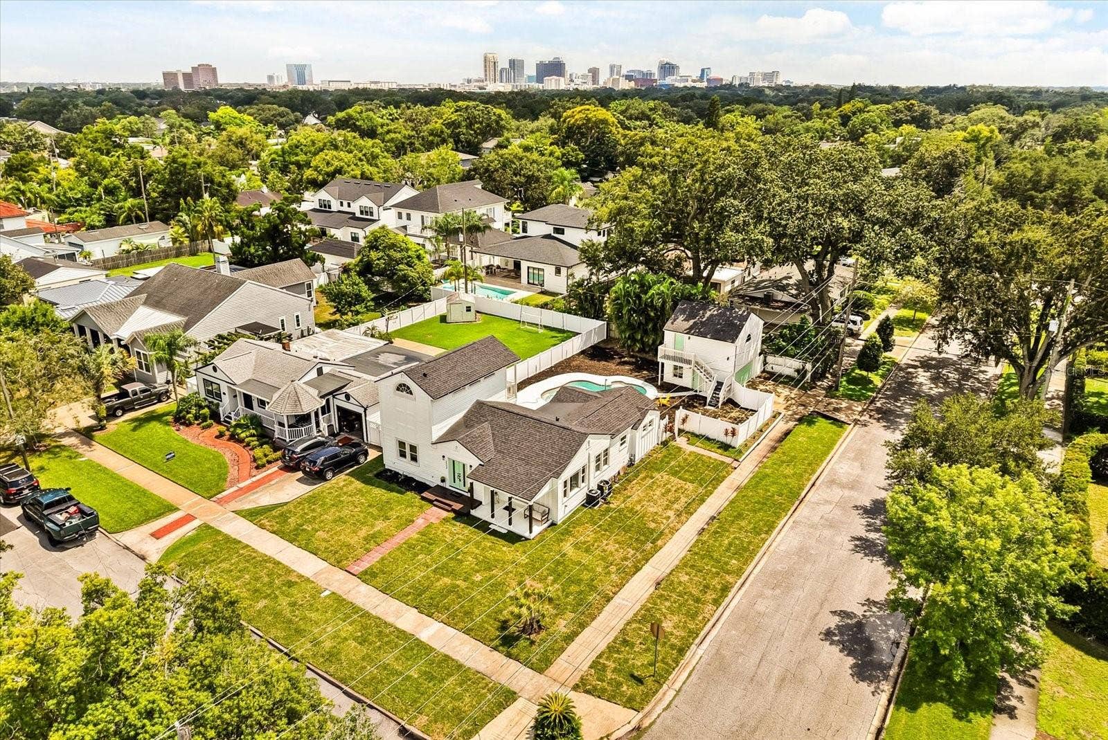 1112 W NEW HAMPSHIRE STREET, Orlando, FL 32804 1112 W NEW HAMPSHIRE STREET, Orlando, FL 32804