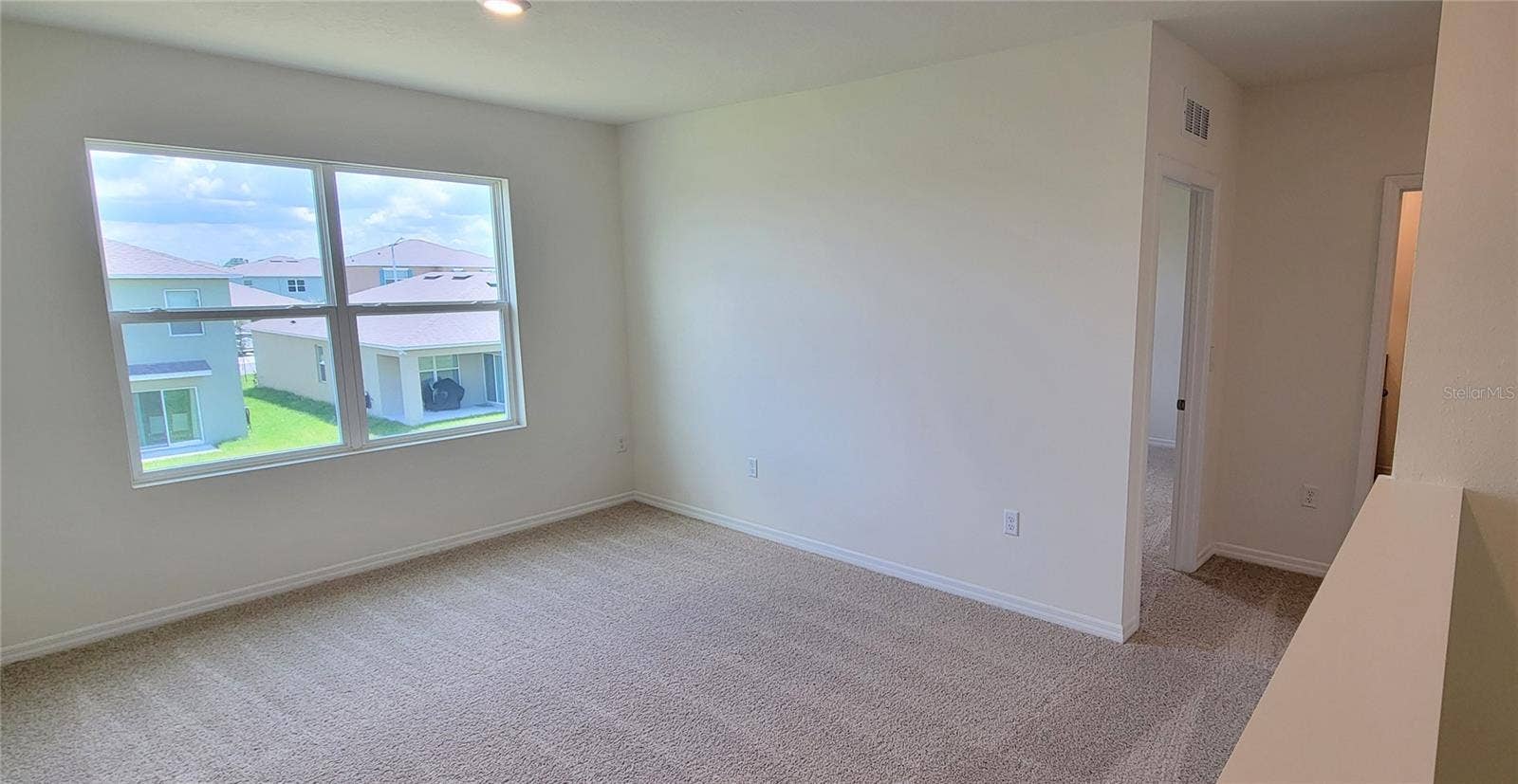 1996 CHICKASAW BOULEVARD, Davenport, FL 33837 1996 CHICKASAW BOULEVARD, Davenport, FL 33837