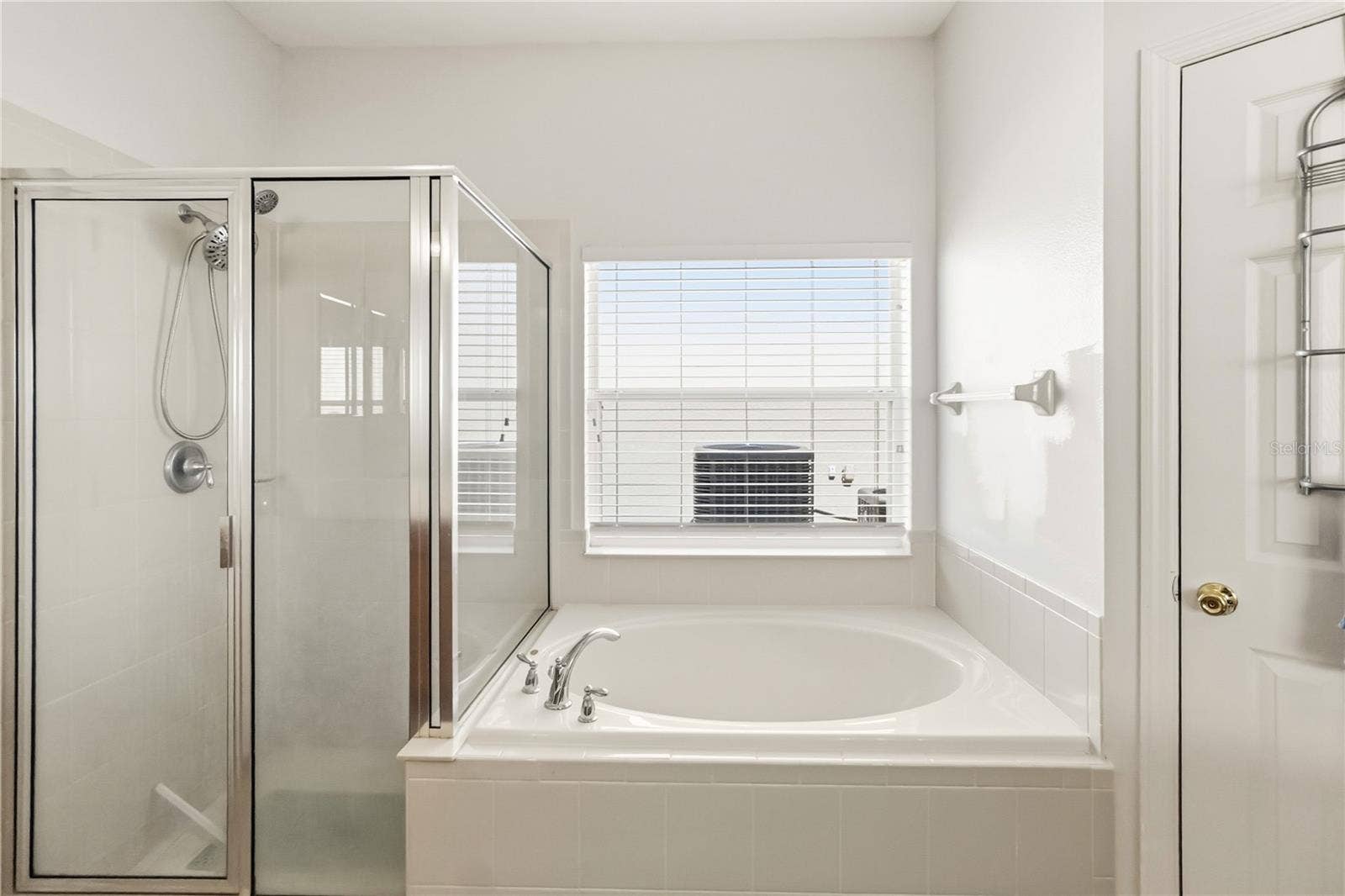 11827 SHELTERING PINE DRIVE, Orlando, FL 32836 11827 SHELTERING PINE DRIVE, Orlando, FL 32836