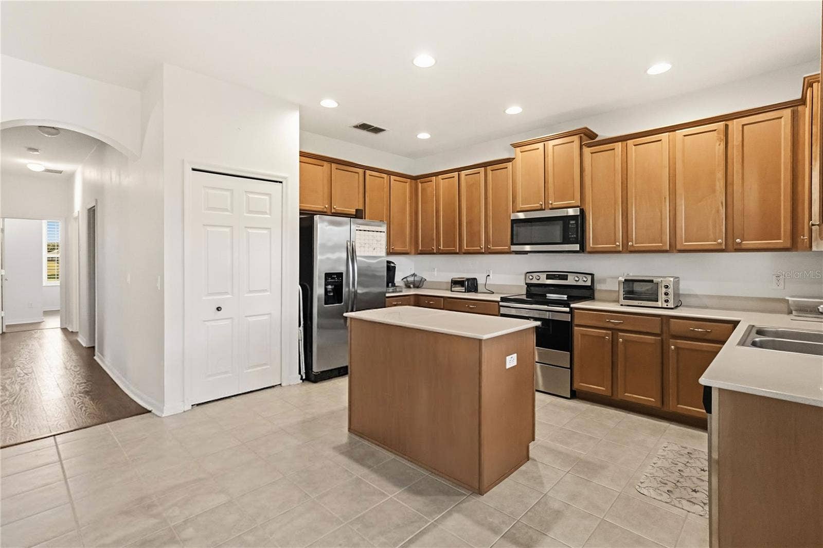 11827 SHELTERING PINE DRIVE, Orlando, FL 32836 11827 SHELTERING PINE DRIVE, Orlando, FL 32836