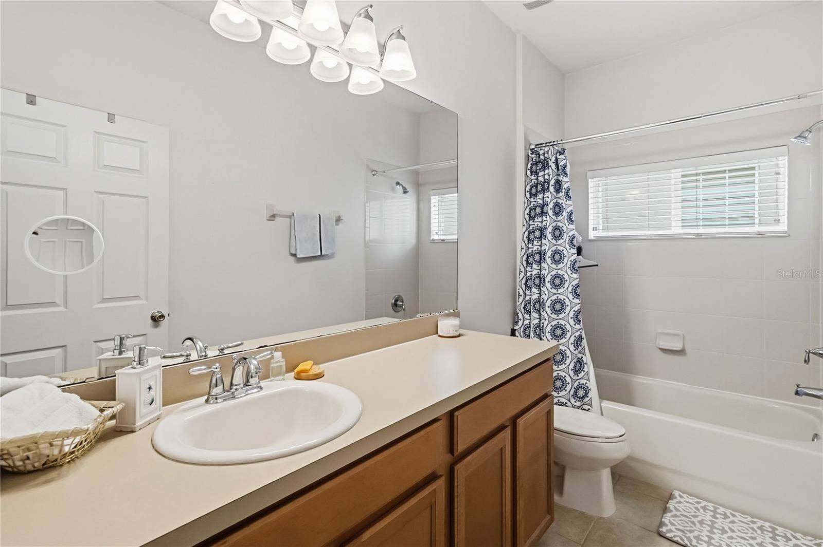 11827 SHELTERING PINE DRIVE, Orlando, FL 32836 11827 SHELTERING PINE DRIVE, Orlando, FL 32836