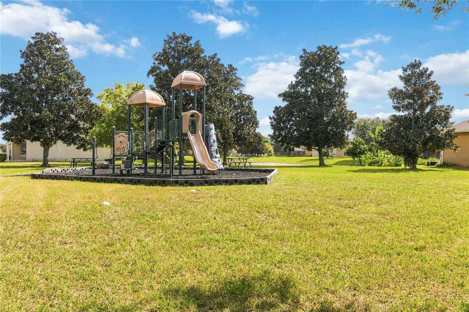 11827 SHELTERING PINE DRIVE, Orlando, FL 32836 11827 SHELTERING PINE DRIVE, Orlando, FL 32836