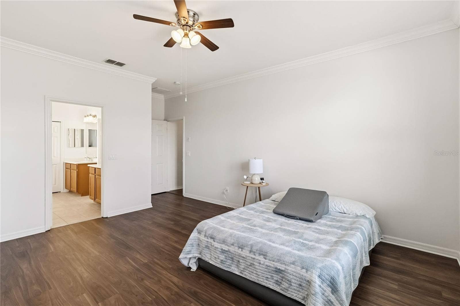 11827 SHELTERING PINE DRIVE, Orlando, FL 32836 11827 SHELTERING PINE DRIVE, Orlando, FL 32836