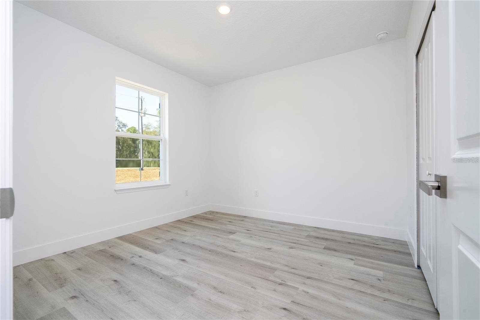 42024 CHINABERRY STREET, Eustis, FL 32736 42024 CHINABERRY STREET, Eustis, FL 32736