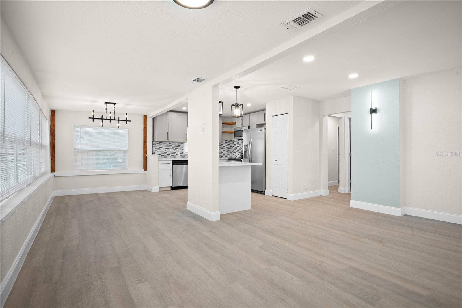 3445 40TH STREET N, St Petersburg, FL 33713