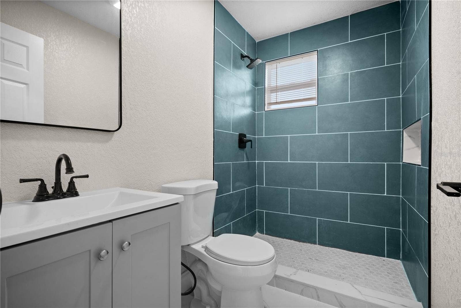 3445 40TH STREET N, St Petersburg, FL 33713