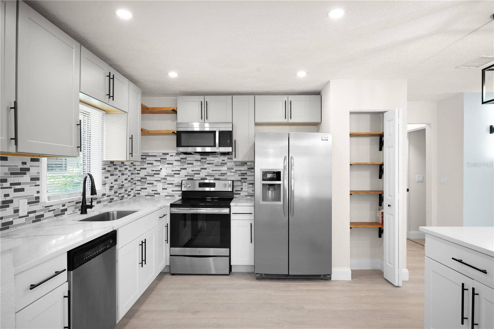 3445 40TH STREET N, St Petersburg, FL 33713