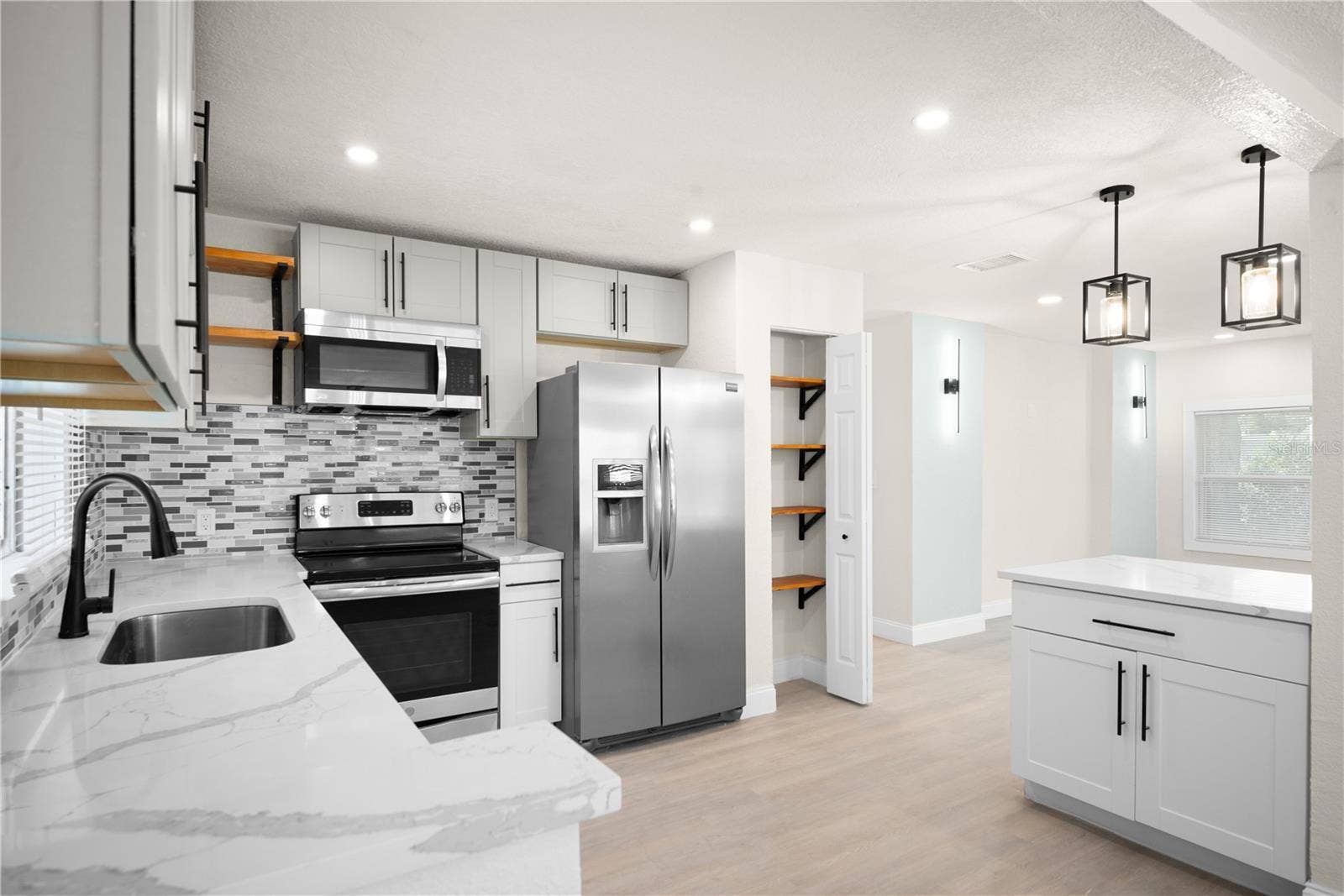 3445 40TH STREET N, St Petersburg, FL 33713