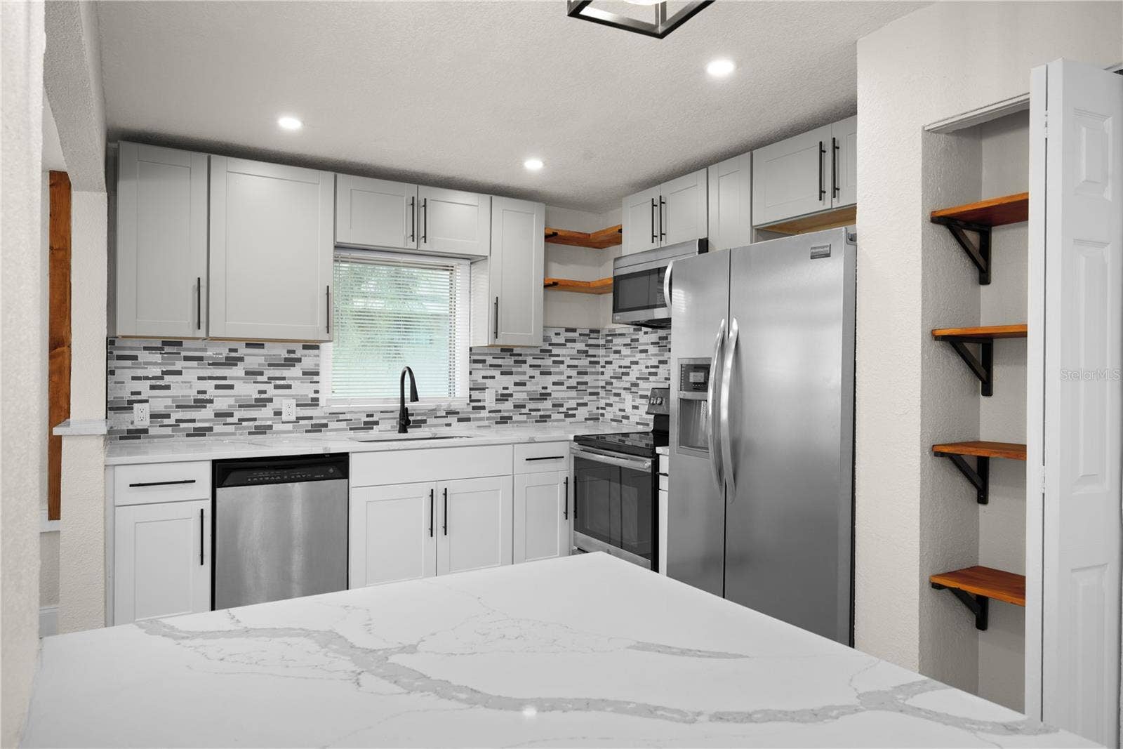 3445 40TH STREET N, St Petersburg, FL 33713