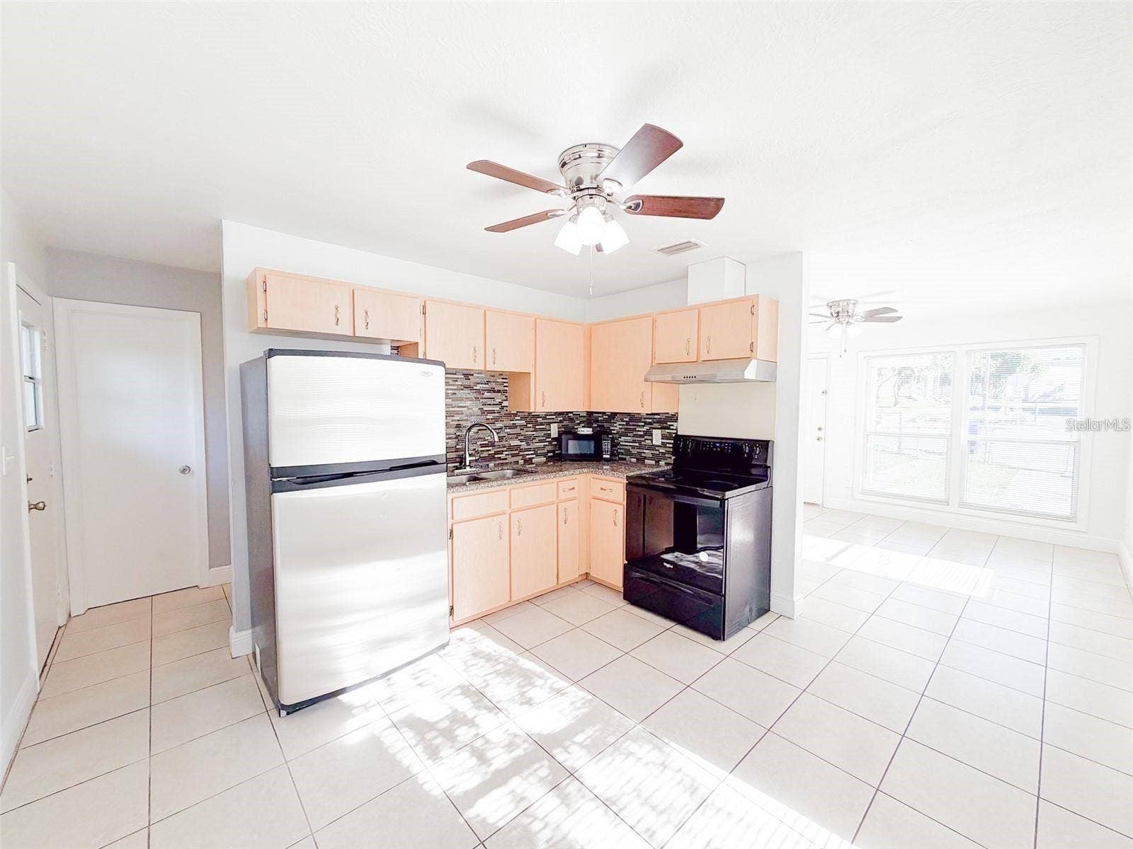 407 W BELLA VISTA STREET, Lakeland, FL 33805