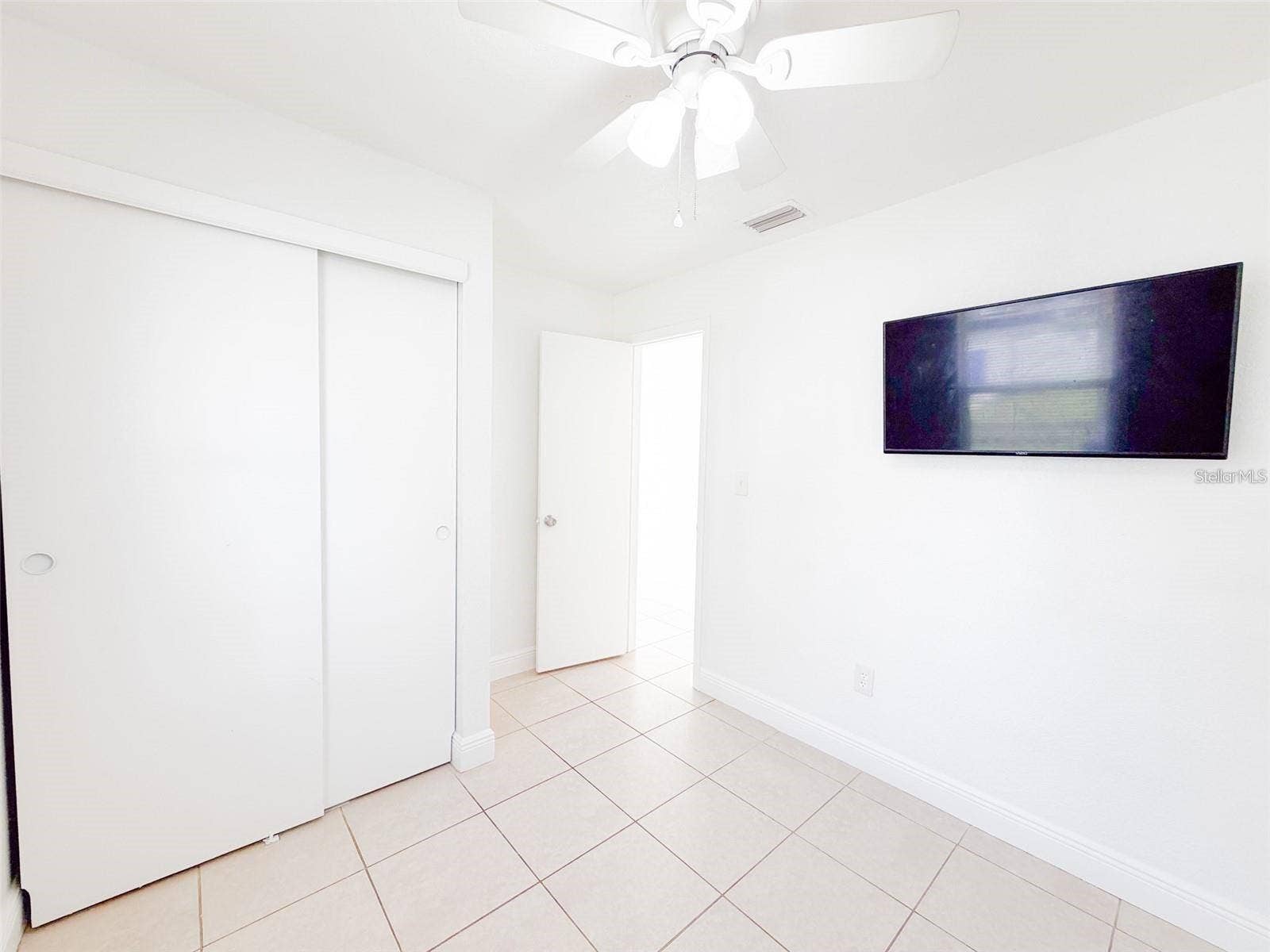407 W BELLA VISTA STREET, Lakeland, FL 33805