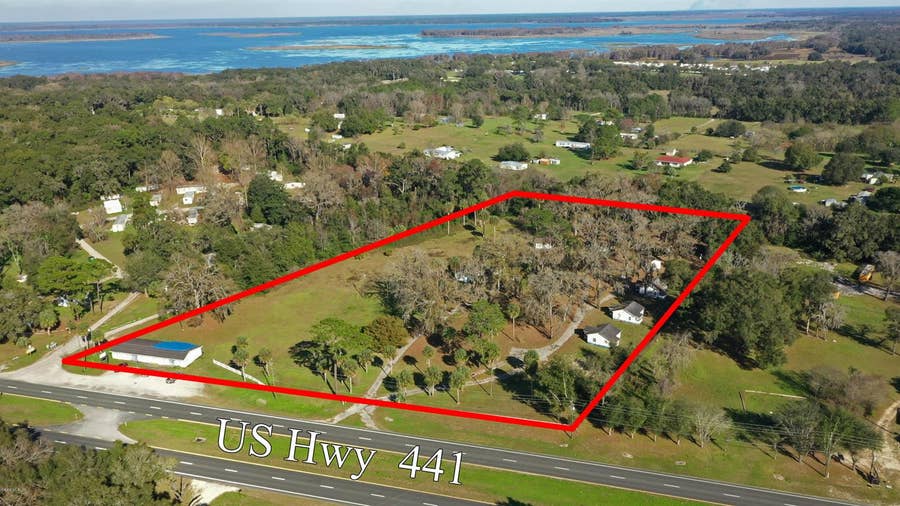 Property photo for 18585 N HIGHWAY 441, Reddick, FL