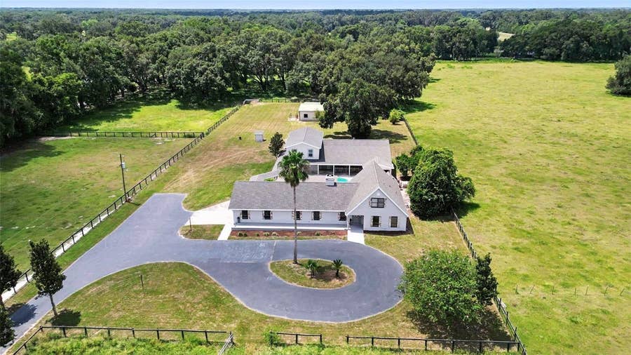 Property photo for 1960 SE 150TH STREET, Summerfield, FL