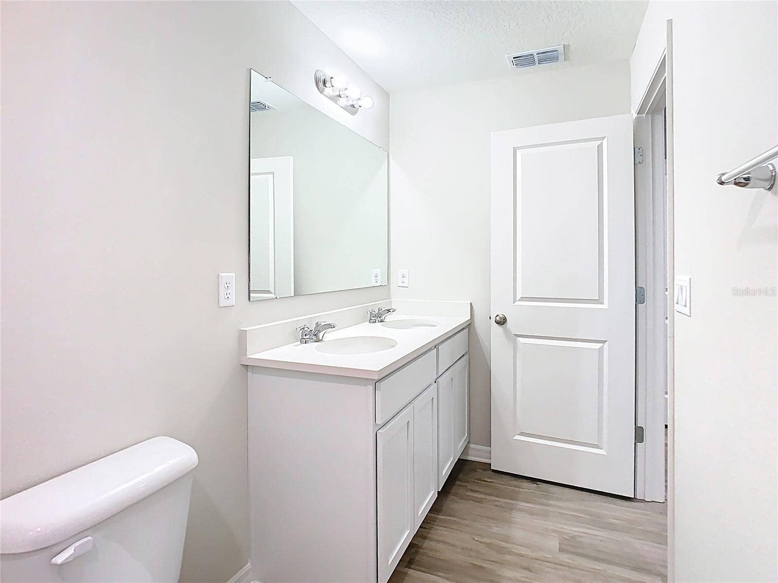 3821 SW 43RD COURT, Ocala, FL 34474 Bath