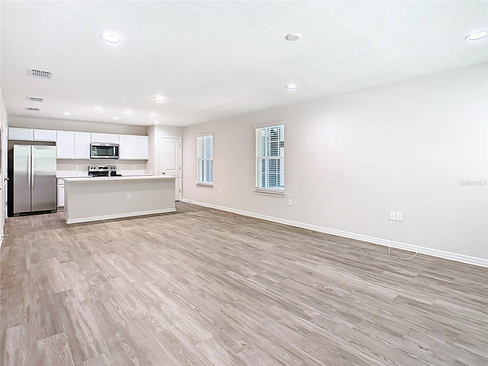 3821 SW 43RD COURT, Ocala, FL 34474 Living room