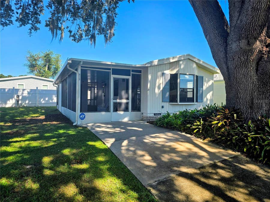 Property photo for 615 NE COTTAGE PARK LANE, Leesburg, FL