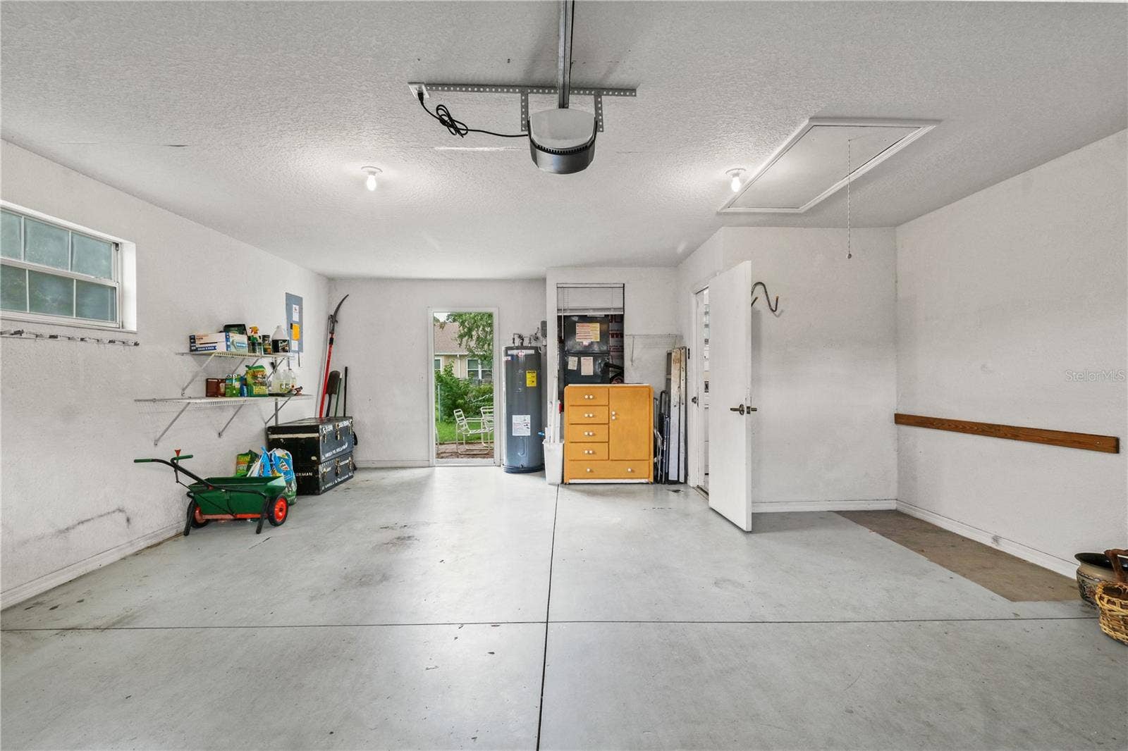 7734 SW 114TH LOOP, Ocala, FL 34476 Garage