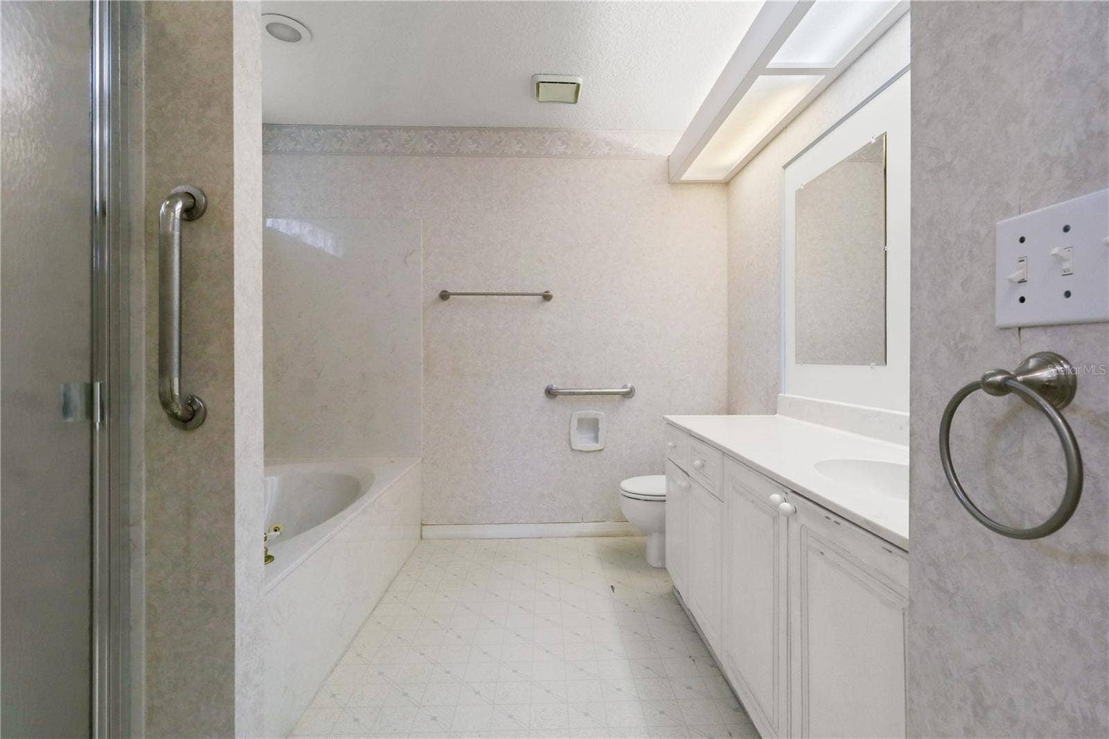 7734 SW 114TH LOOP, Ocala, FL 34476 Primary Bathroom
