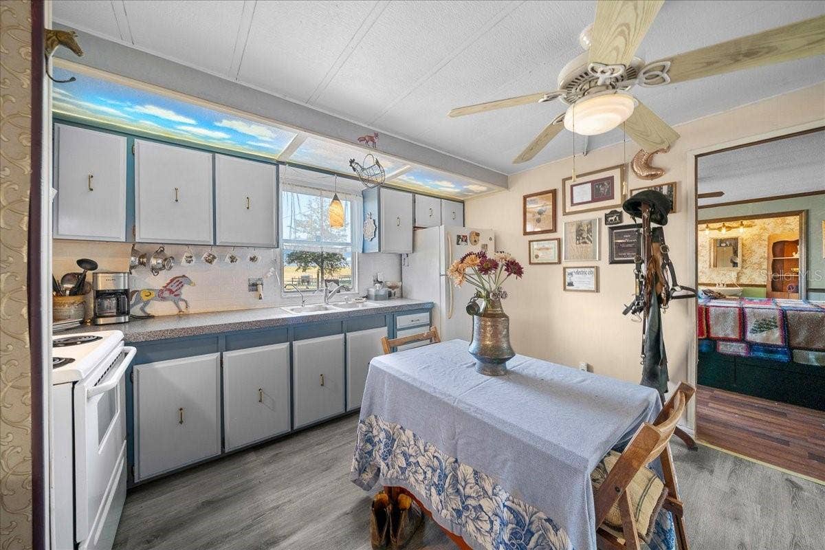 6250 SE 150TH AVENUE, Morriston, FL 32668 6250 SE 150TH AVENUE, Morriston, FL 32668