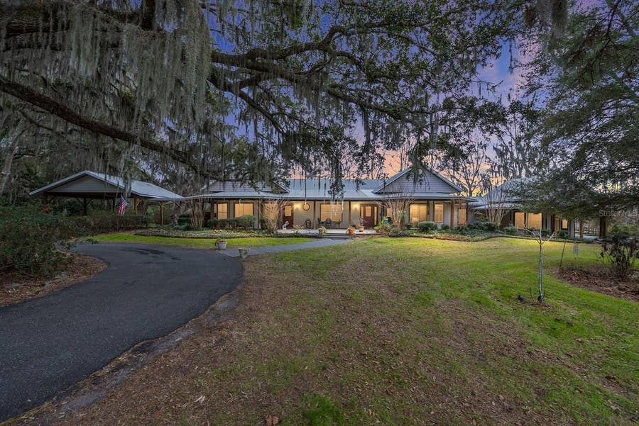 Property photo for 15000 W HWY 318, Williston, FL