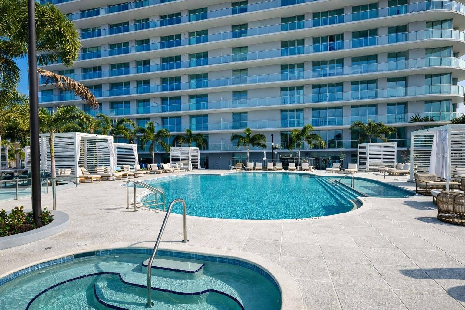 400 CENTRAL AVENUE, #2603, St Petersburg, FL 33701 Gorgeous Heated Swimming Pool and Spa located on the 7th Floor Rooftop