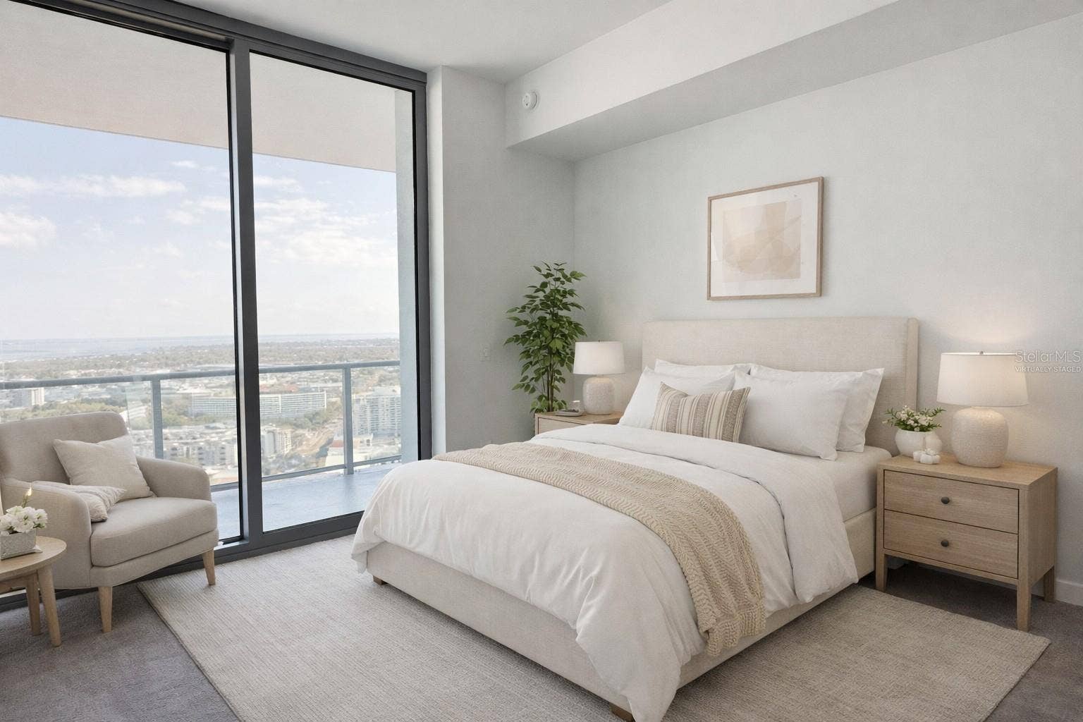 400 CENTRAL AVENUE, #2603, St Petersburg, FL 33701 Primary Owners Suite with Access to 52' (Length) Balcony - Virtually Staged