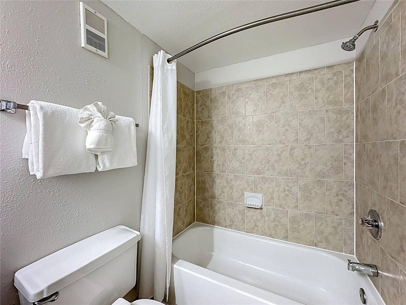 6337 PARC CORNICHE DRIVE, #2304, Orlando, FL 32821 6337 PARC CORNICHE DRIVE, #2304, Orlando, FL 32821