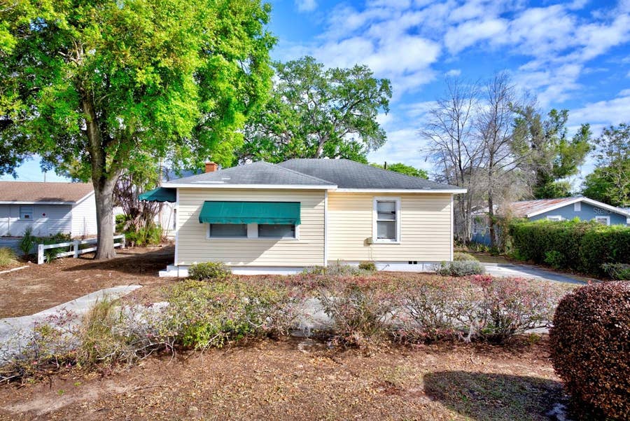 Property photo for 121 BATES AVENUE SE, Winter Haven, FL