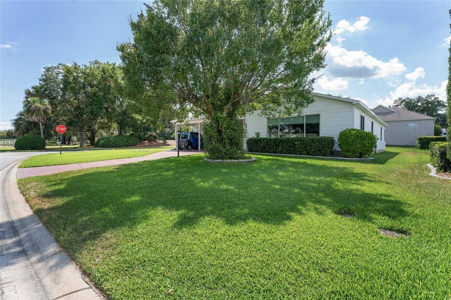 Property photo for 1401 W SCHWARTZ BOULEVARD, Lady Lake, FL