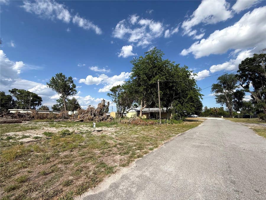 Property photo for 748 CR 477A, Lake Panasoffkee, FL
