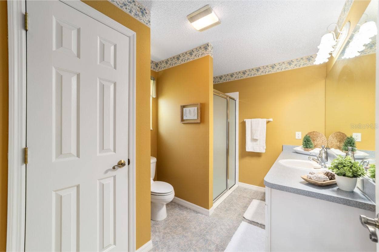 17637 SE 80TH ALTAMAHA COURT, The Villages, FL 32162 17637 SE 80TH ALTAMAHA COURT, The Villages, FL 32162