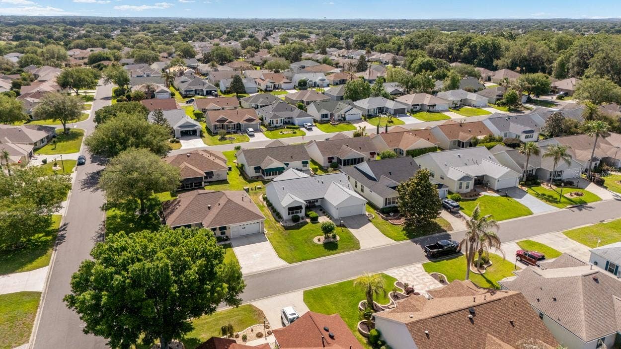 17637 SE 80TH ALTAMAHA COURT, The Villages, FL 32162 17637 SE 80TH ALTAMAHA COURT, The Villages, FL 32162