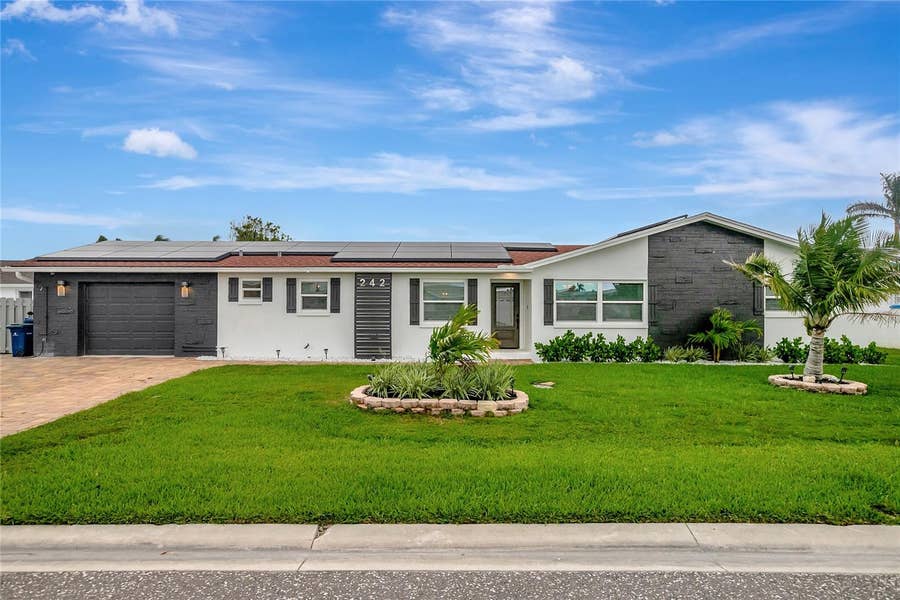 Property photo for 242 176TH AVENUE E, Redington Shores, FL