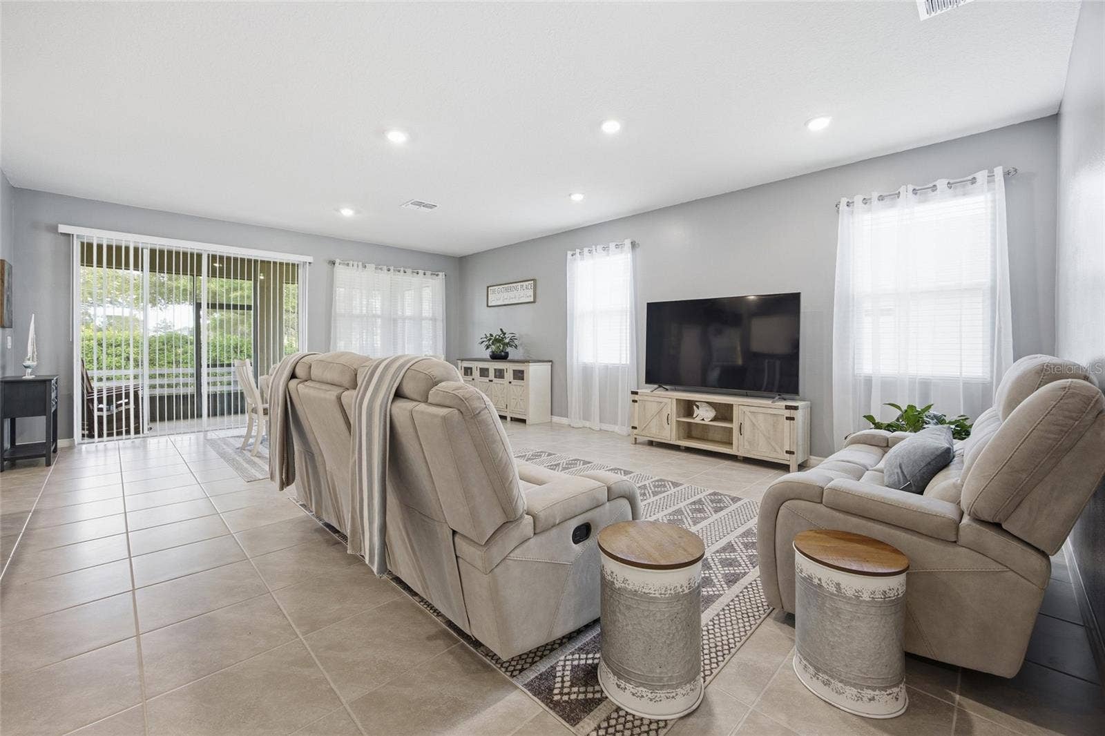 9309 SW 60TH COURT ROAD, Ocala, FL 34476 9309 SW 60TH COURT ROAD, Ocala, FL 34476