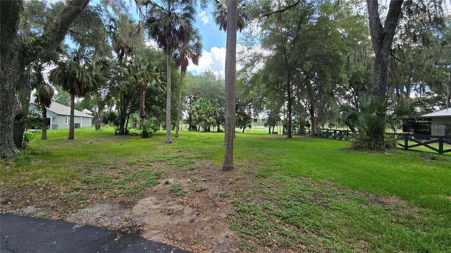 Property photo for SE 158TH PLACE, Umatilla, FL