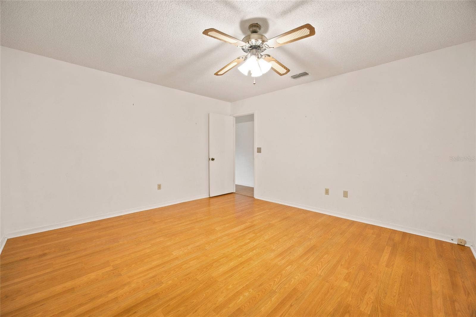 6483 SW 110TH STREET, Ocala, FL 34476 6483 SW 110TH STREET, Ocala, FL 34476