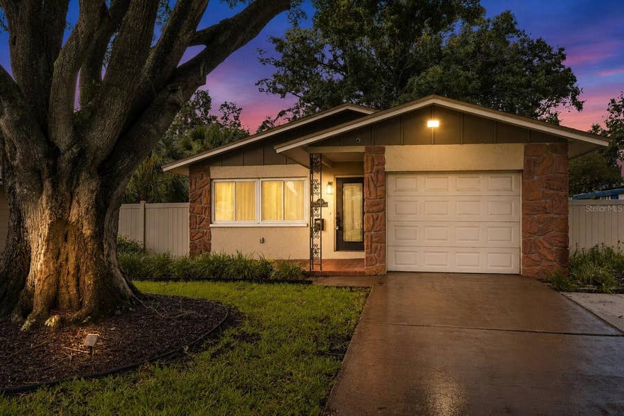 Property photo for 205 SE MONROE CIRCLE N, St Petersburg, FL