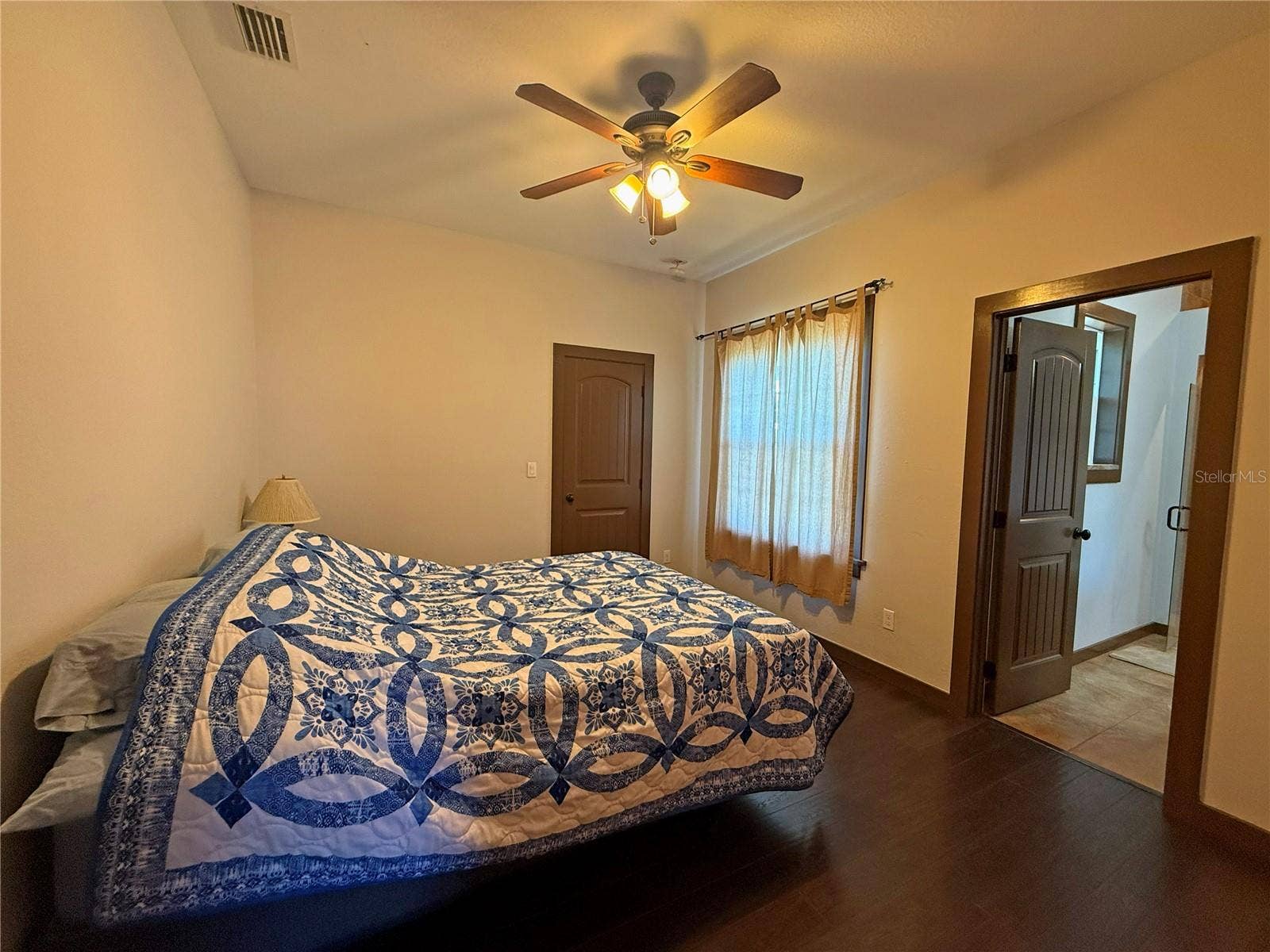 11691 SW 52ND AVENUE, Ocala, FL 34476 Bedroom 2 w/ ensuite bathroom