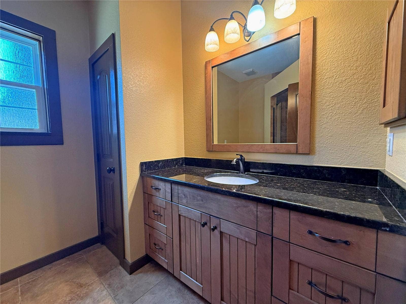 11691 SW 52ND AVENUE, Ocala, FL 34476 Guest Bathroom