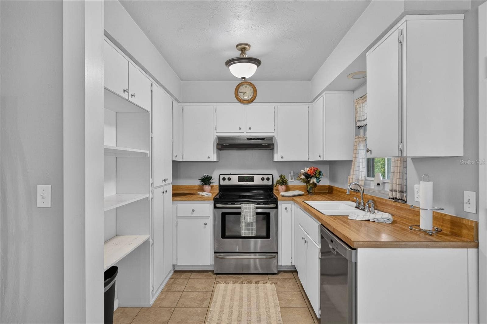 3705 N HONEYLOCUST DRIVE, Beverly Hills, FL 34465 3705 N HONEYLOCUST DRIVE, Beverly Hills, FL 34465