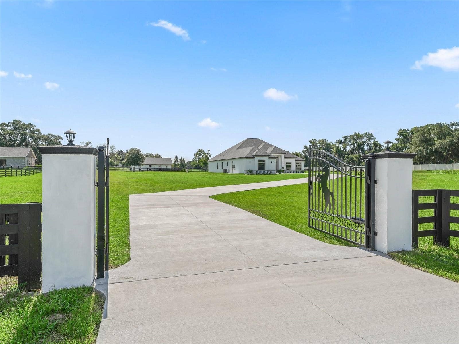 7041 NE 22ND COURT ROAD, Ocala, FL 34479 7041 NE 22ND COURT ROAD, Ocala, FL 34479
