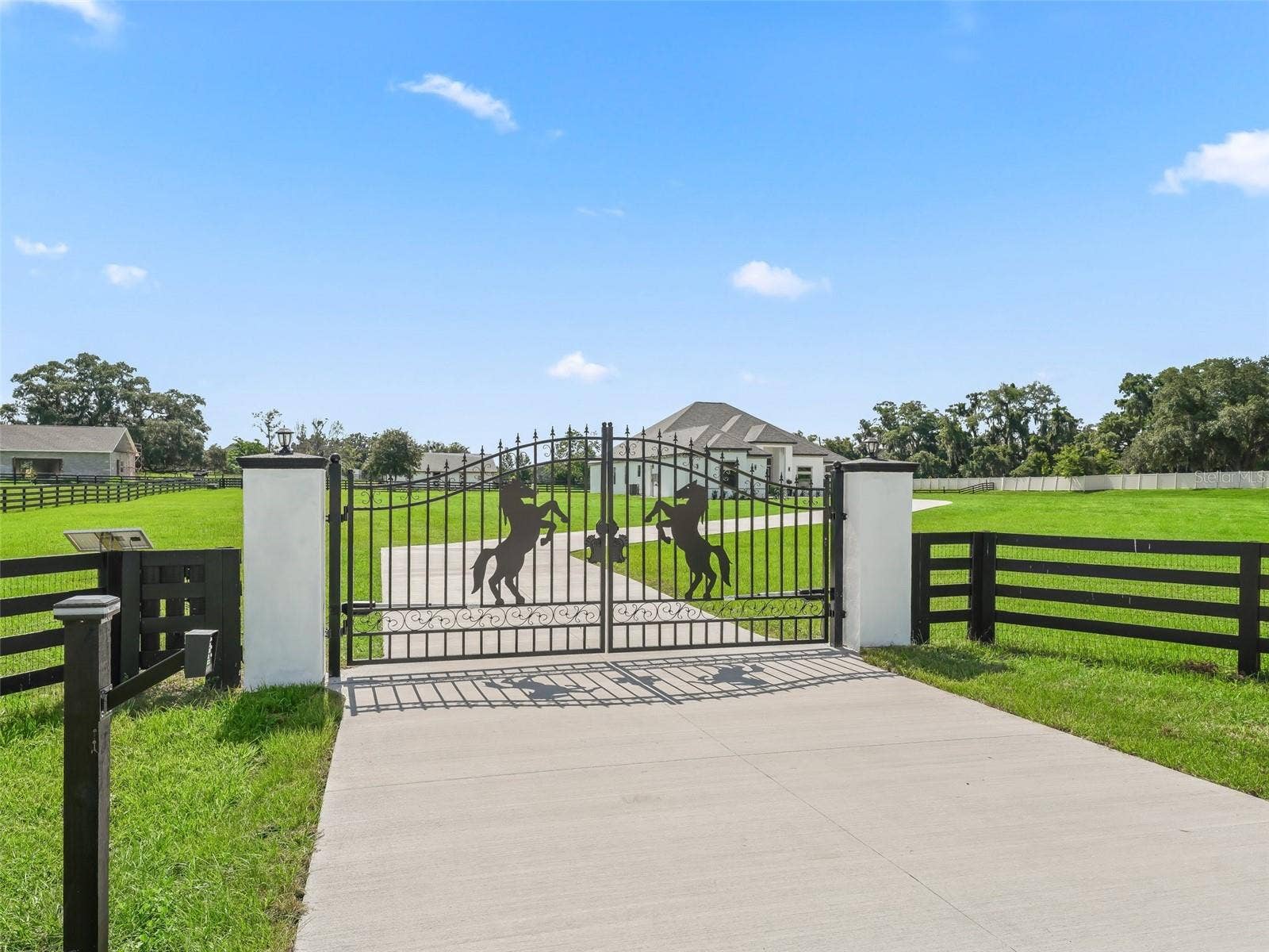 7041 NE 22ND COURT ROAD, Ocala, FL 34479 7041 NE 22ND COURT ROAD, Ocala, FL 34479