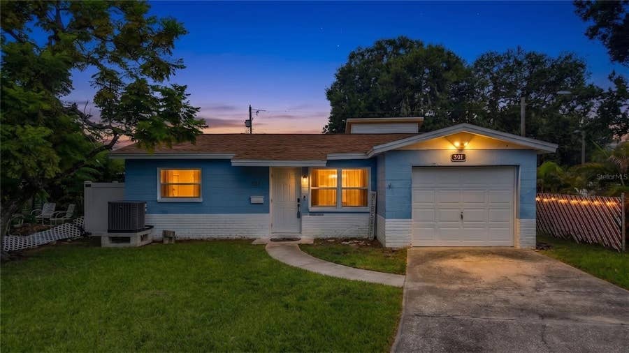 Property photo for 501 PALM AVENUE N, St Petersburg, FL