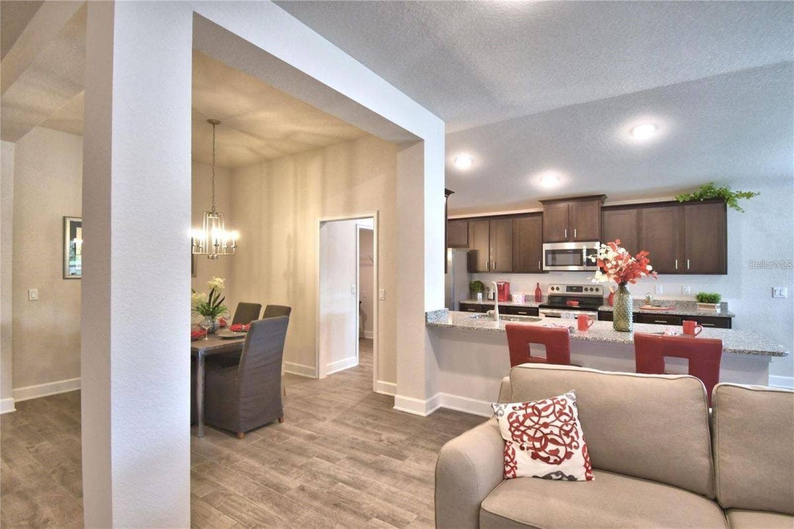 2413 NW 23RD AVENUE, Ocala, FL 34475 Similar home with same floorplan. Colors and options may vary.
